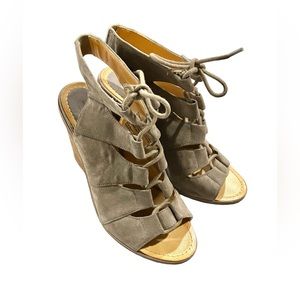 Melrose and Market Wedge Sandals Size 7 Women Tan Taupe Faux Suede Lace Up Shoes